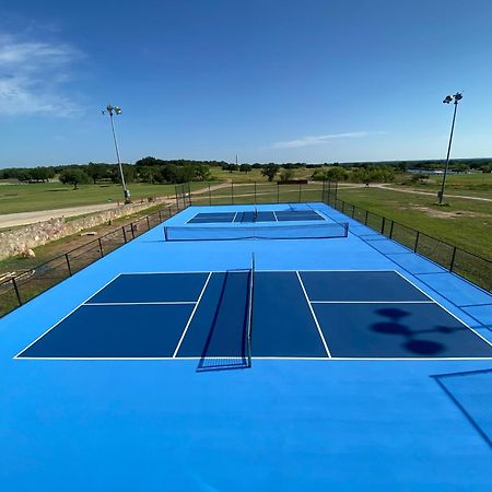 The Hideout Golf Club & Resort Lake Brownwood Екстериор снимка
