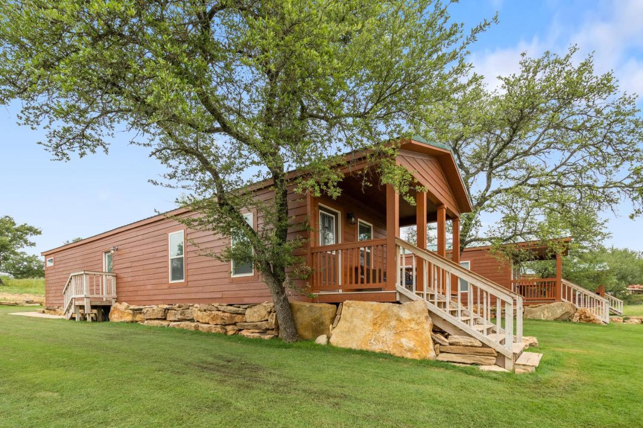 The Hideout Golf Club & Resort Lake Brownwood Екстериор снимка