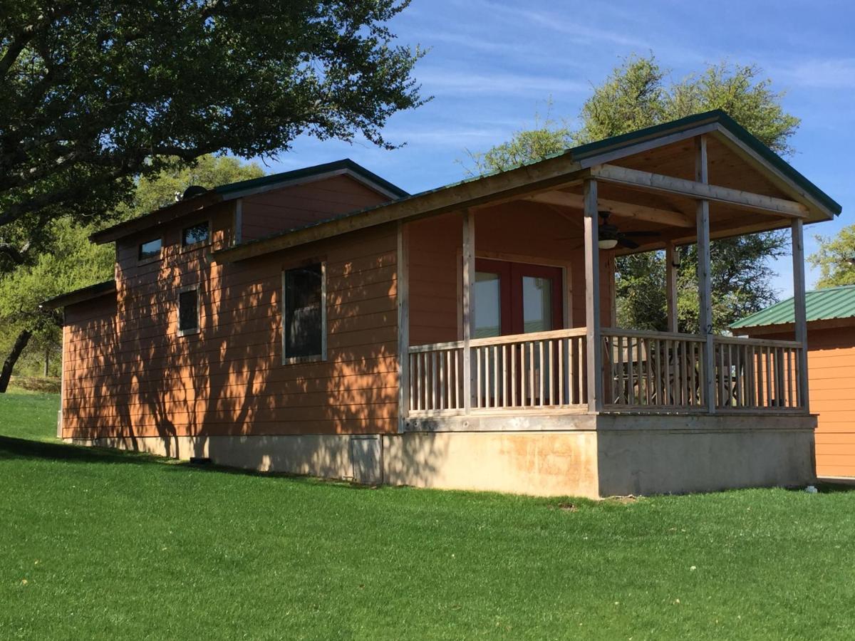 The Hideout Golf Club & Resort Lake Brownwood Екстериор снимка