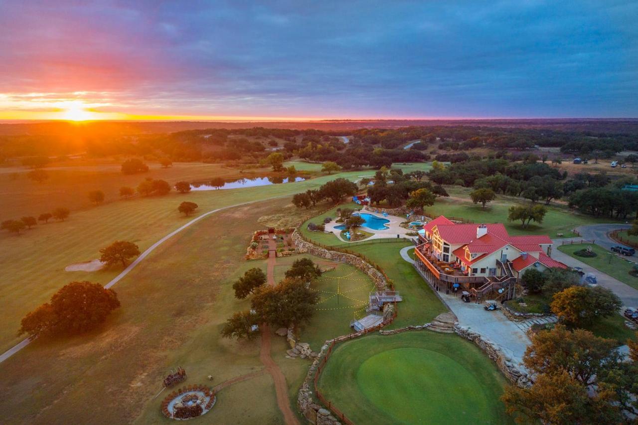 The Hideout Golf Club & Resort Lake Brownwood Екстериор снимка