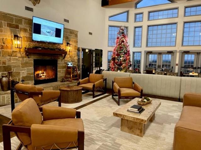 The Hideout Golf Club & Resort Lake Brownwood Екстериор снимка